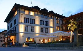 Hotel Weisses Kreuz Berguen