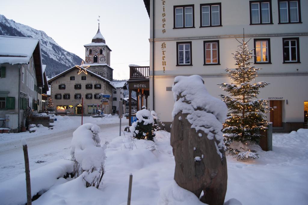 Hotel Weisses Kreuz Bergün Extérieur photo