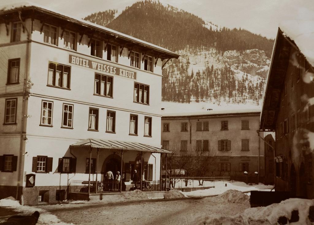 Hotel Weisses Kreuz Bergün Extérieur photo