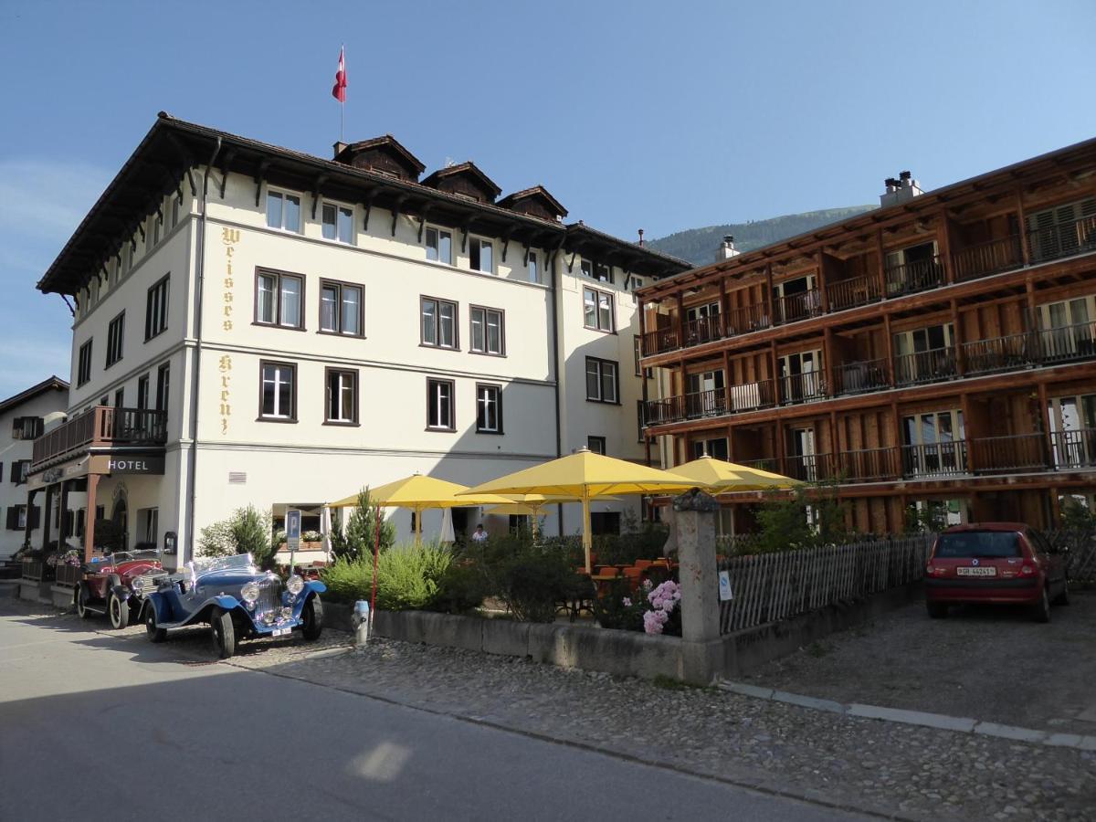 Hotel Weisses Kreuz Bergün Extérieur photo